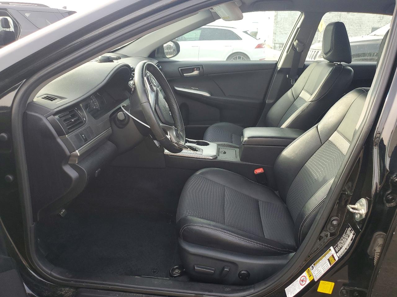 2013 TOYOTA CAMRY SE photo 7
