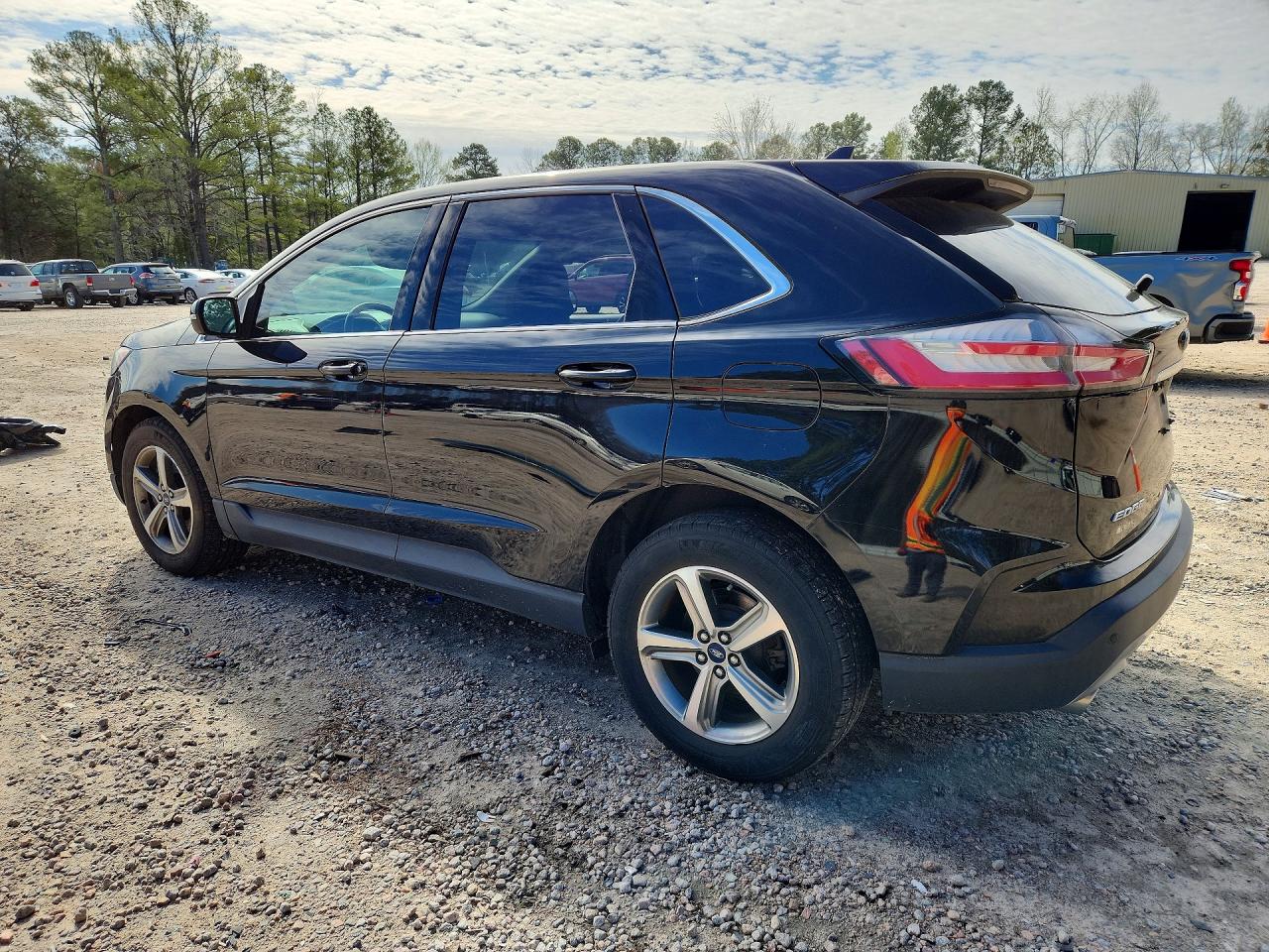 2019 FORD EDGE SEL photo 3