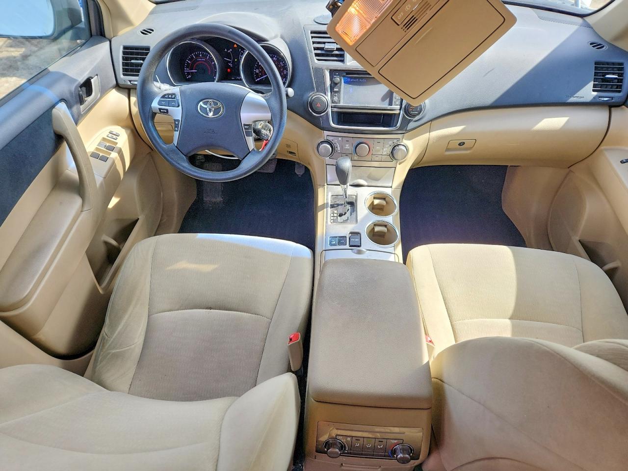 2013 TOYOTA HIGHLANDER PLUS photo 22