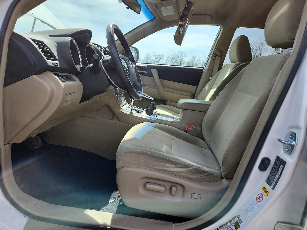 2013 TOYOTA HIGHLANDER PLUS photo 19