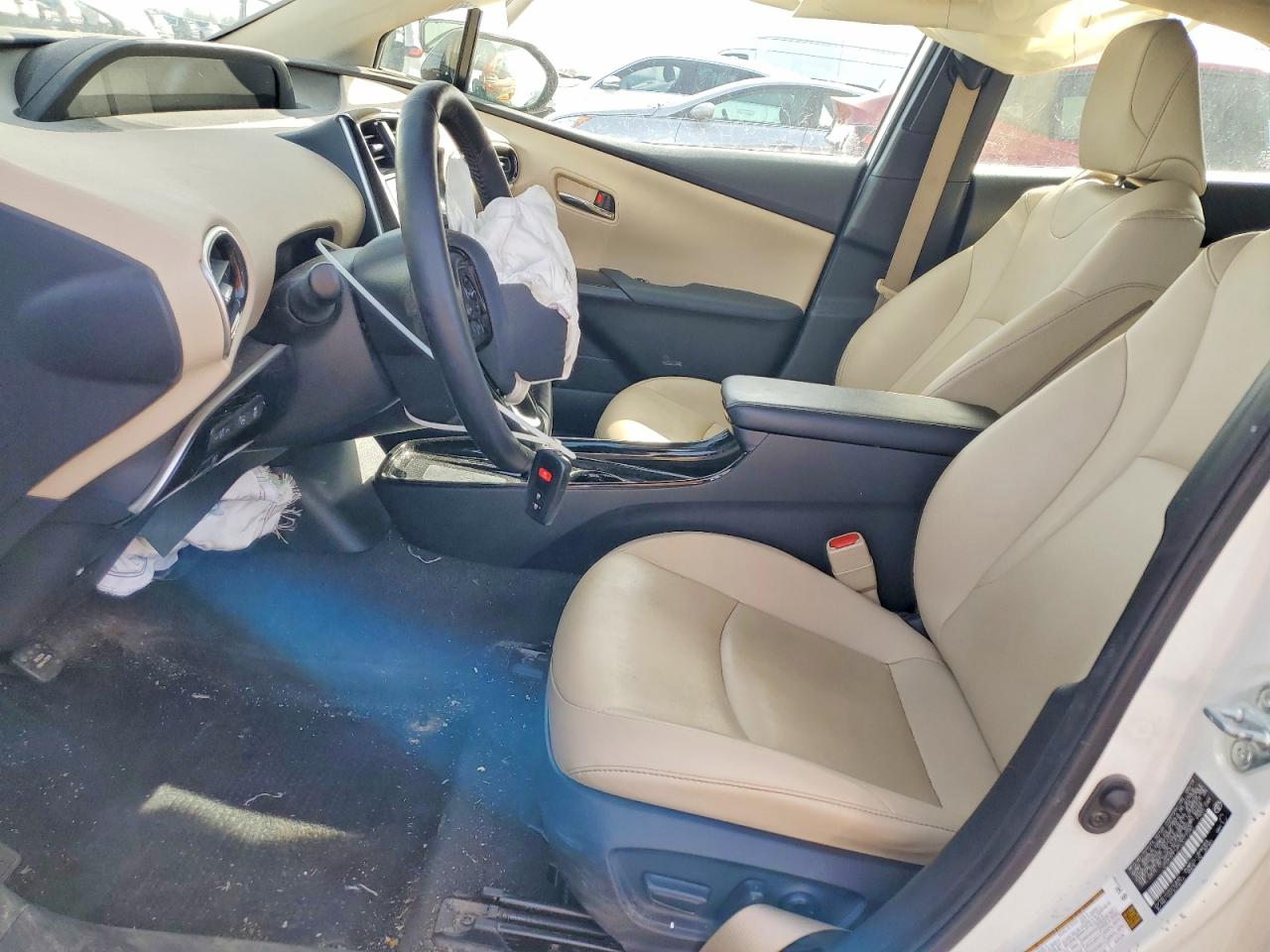 2019 TOYOTA PRIUS XLE photo 13