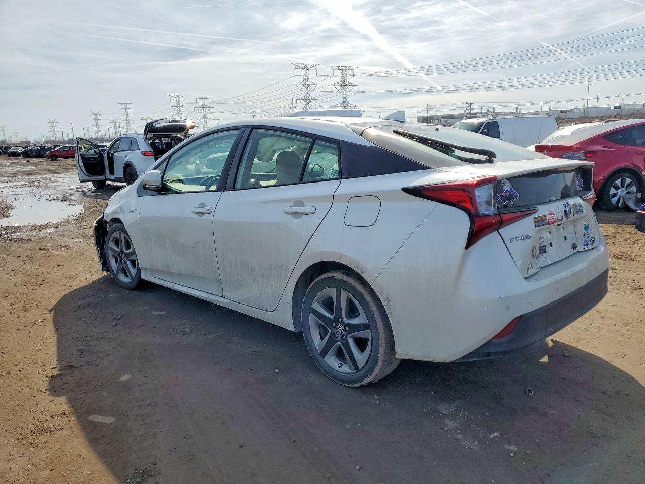 2019 TOYOTA PRIUS XLE photo 3