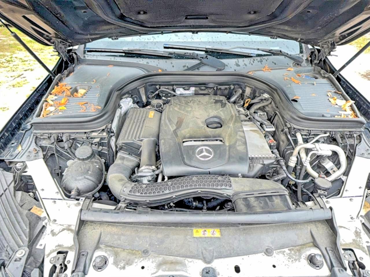 2017 MERCEDES-BENZ GLC 300 photo 19