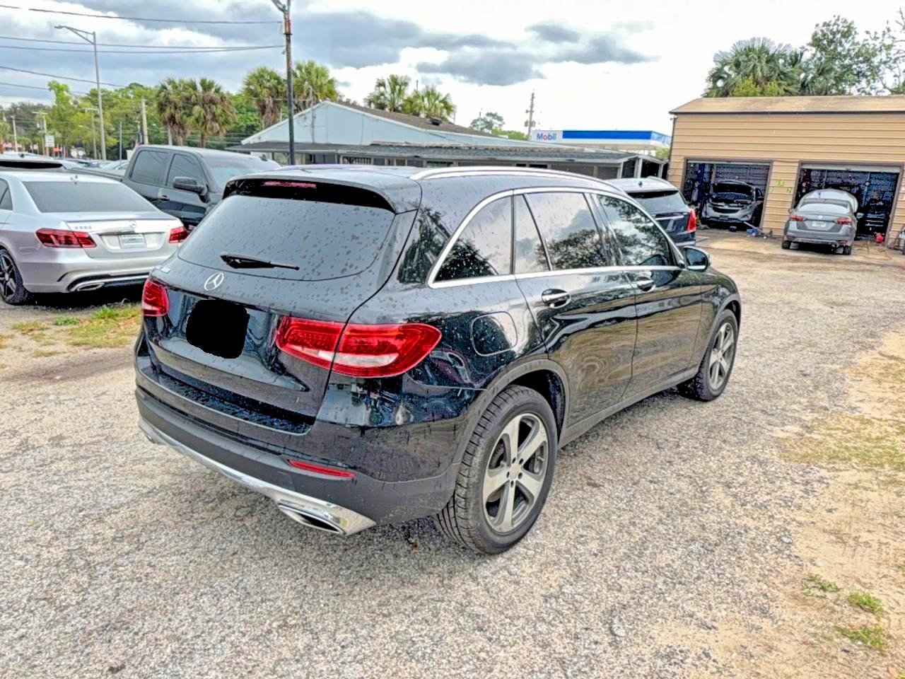 2017 MERCEDES-BENZ GLC 300 photo 10