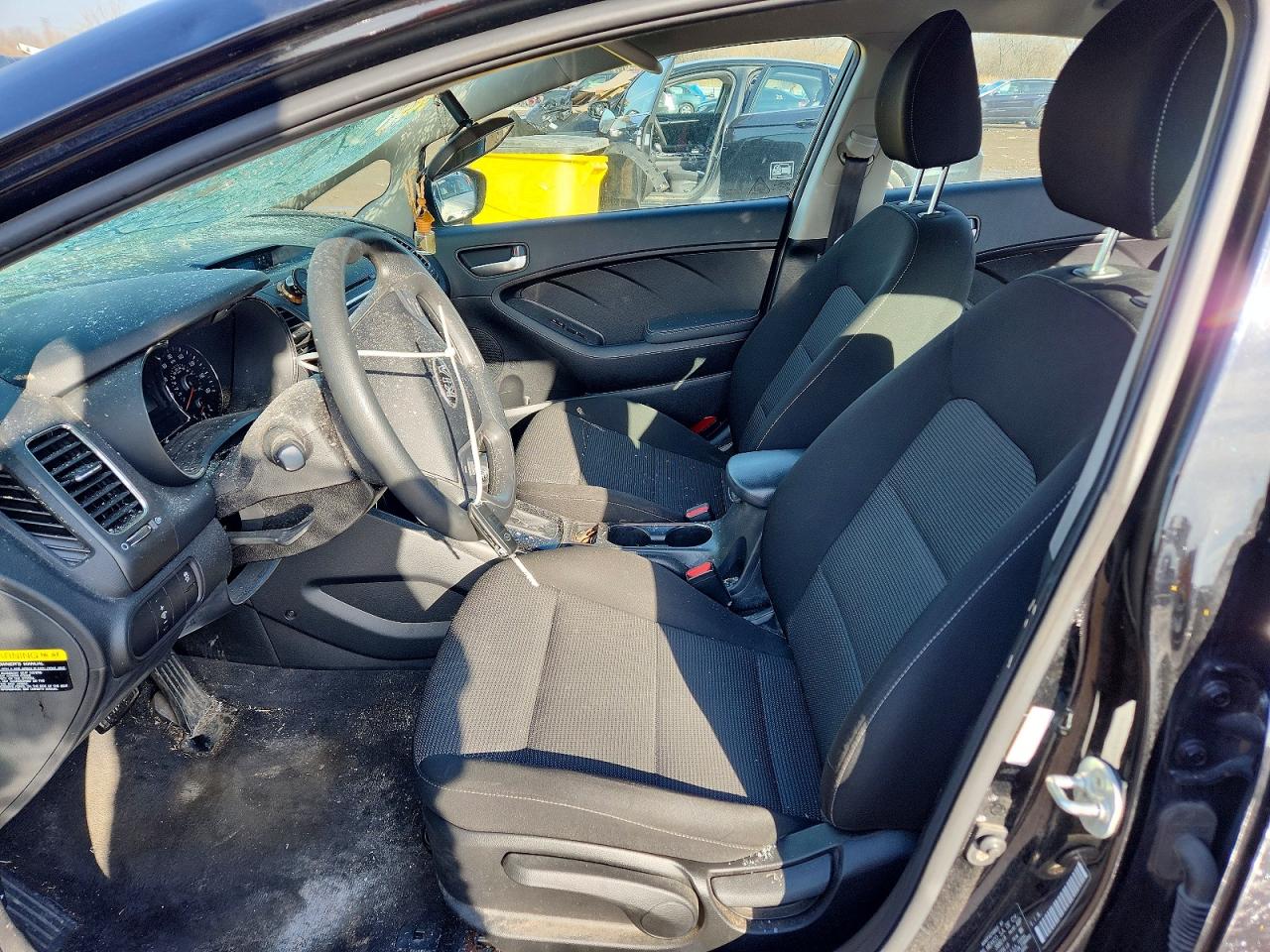 2017 KIA FORTE LX photo 7