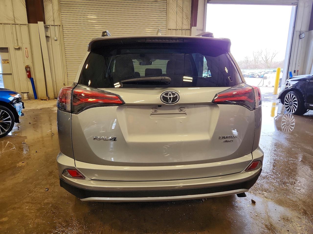 2017 TOYOTA RAV4 LIMITED photo 11