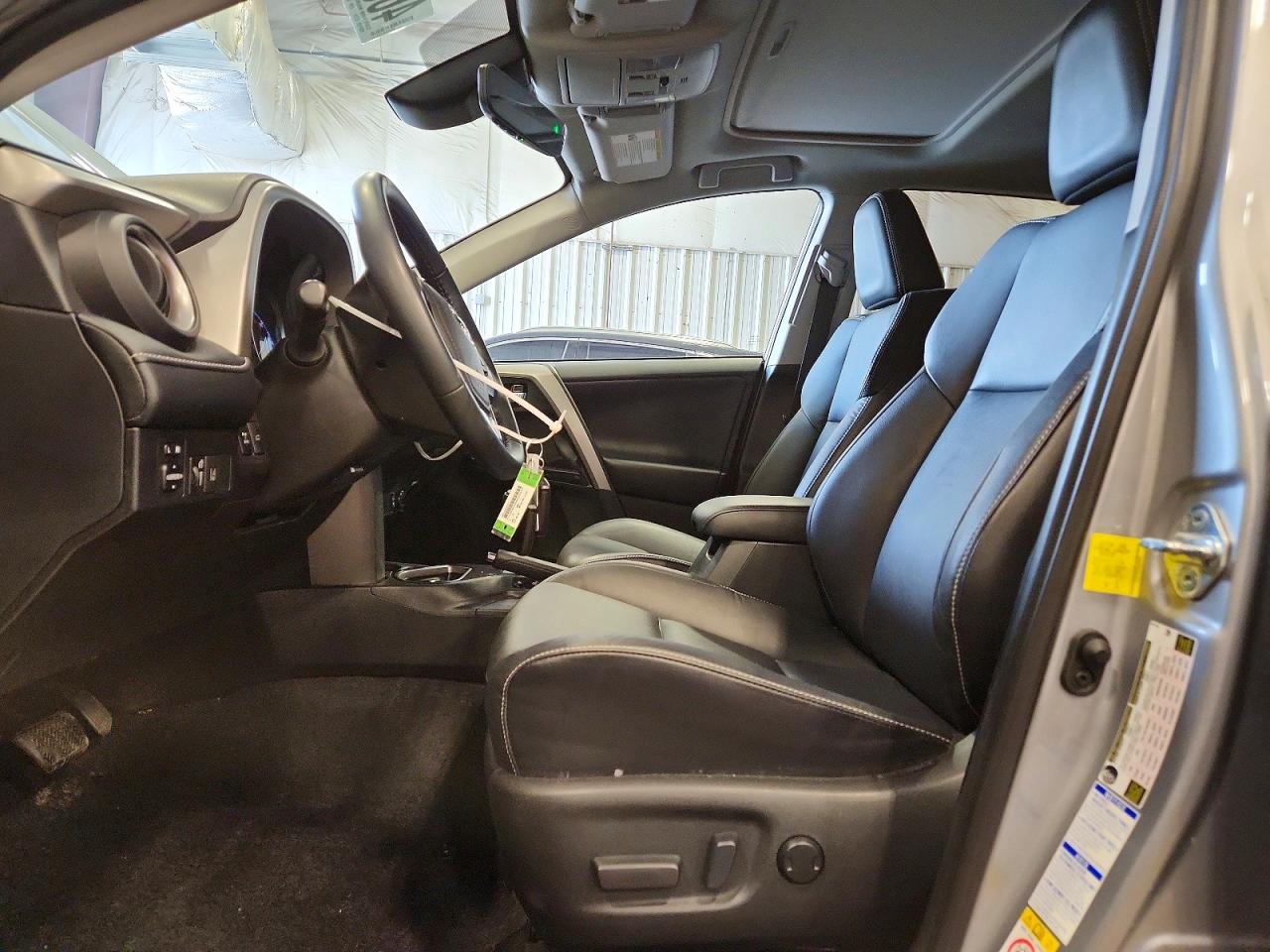 2017 TOYOTA RAV4 LIMITED photo 13