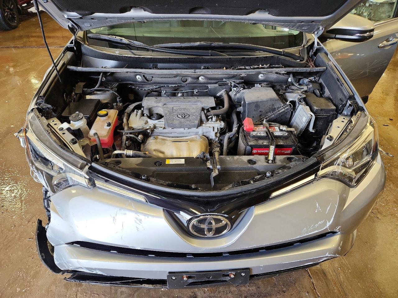 2017 TOYOTA RAV4 LIMITED photo 23