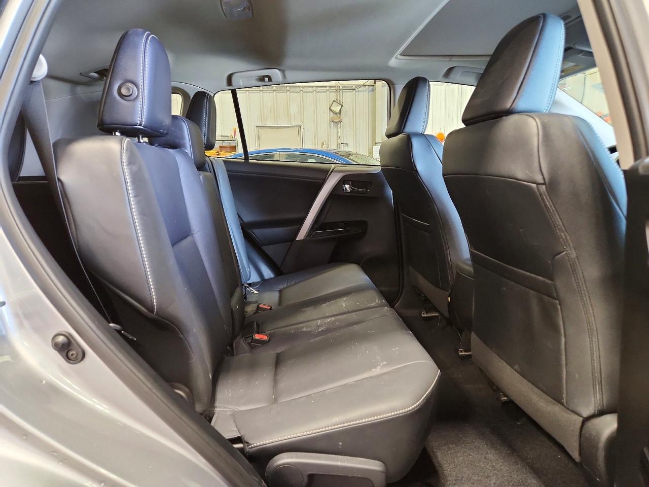 2017 TOYOTA RAV4 LIMITED photo 21
