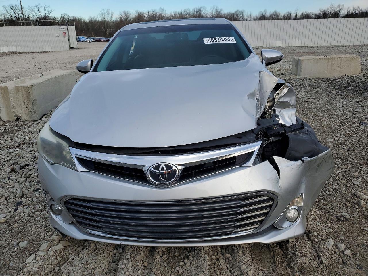 2013 TOYOTA AVALON LIMITED photo 5