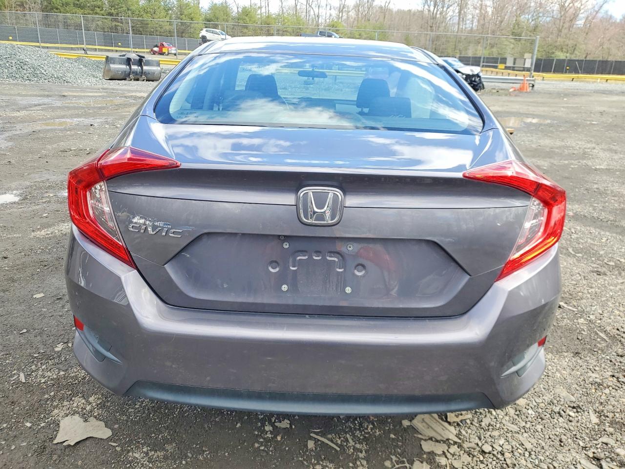 2016 HONDA CIVIC EX photo 6
