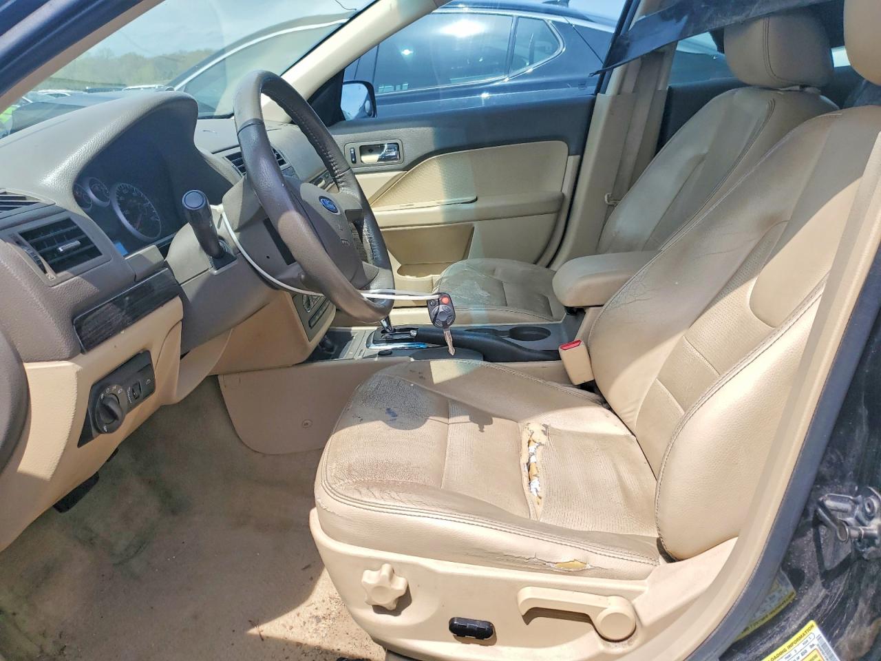 2009 FORD FUSION photo 13