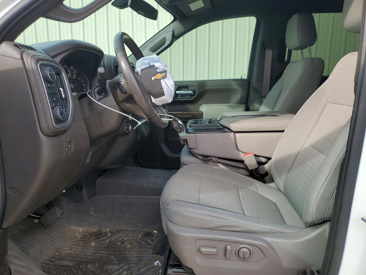 2021 CHEVROLET SILVERADO K1500 LT photo 19