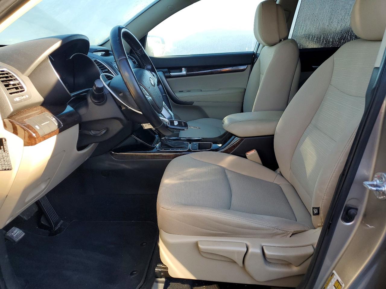 2014 KIA SORENTO LX photo 7