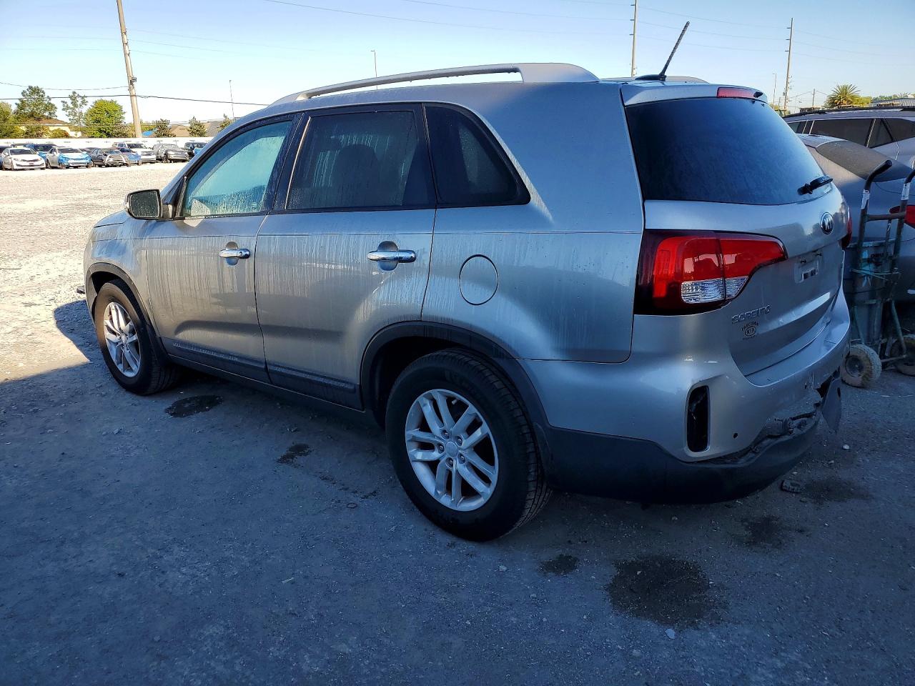 2014 KIA SORENTO LX photo 2