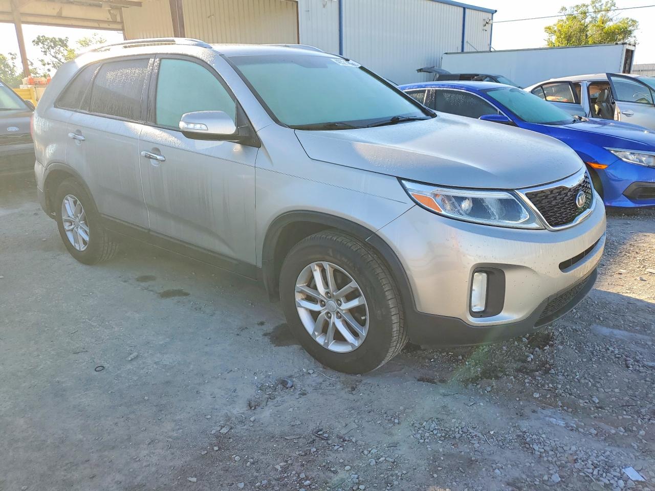 2014 KIA SORENTO LX photo 4