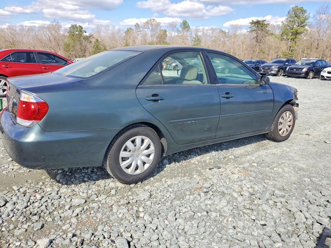 2005 TOYOTA CAMRY LE photo 5