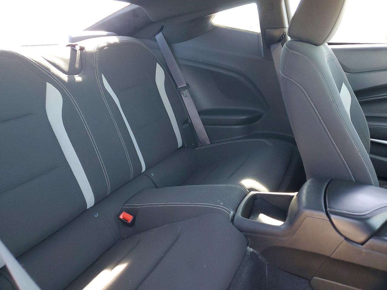 2017 CHEVROLET CAMARO LT photo 10