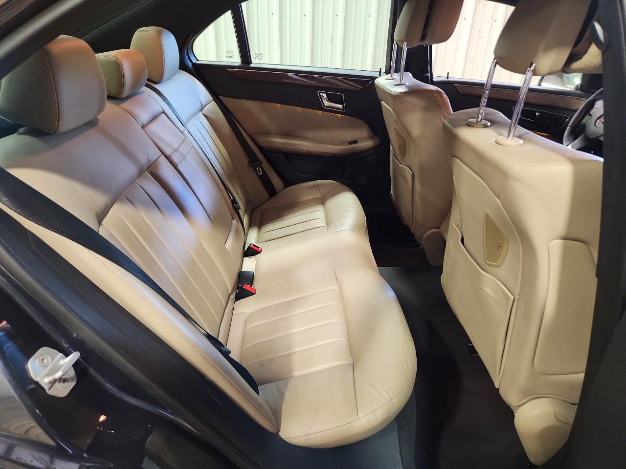2011 MERCEDES-BENZ E 550 4MATIC photo 10