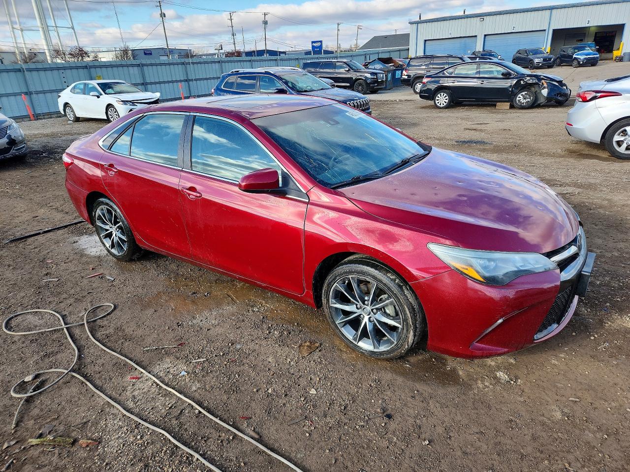 2016 TOYOTA CAMRY XSE V6 photo 4