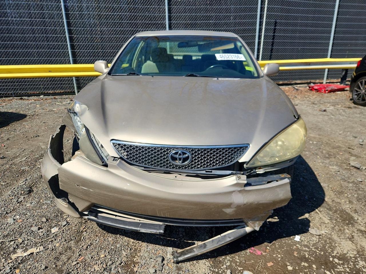 2005 TOYOTA CAMRY SE photo 13