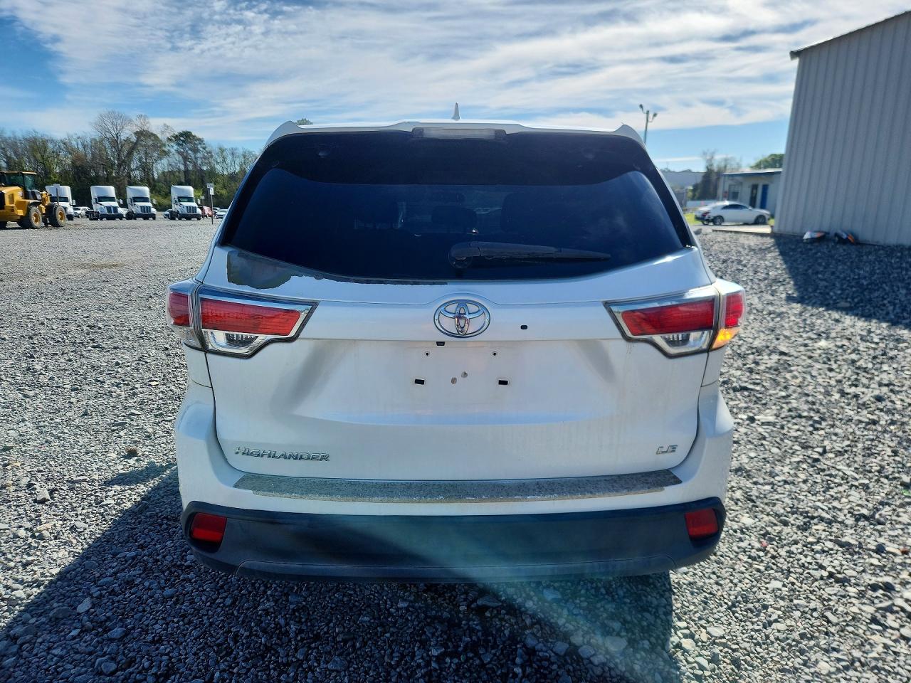 2014 TOYOTA HIGHLANDER LE PLUS photo 11