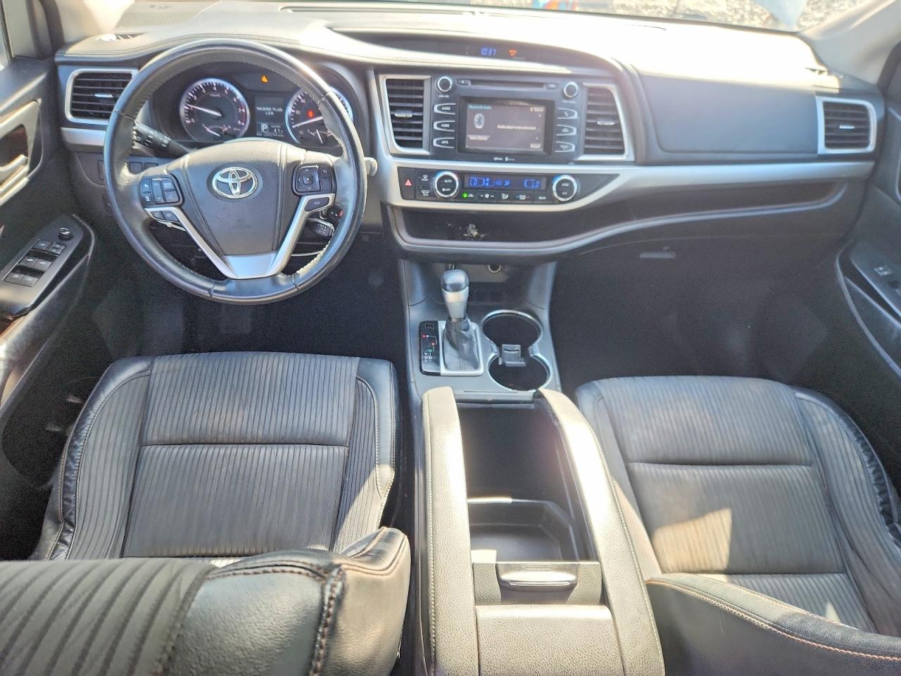 2014 TOYOTA HIGHLANDER LE PLUS photo 15