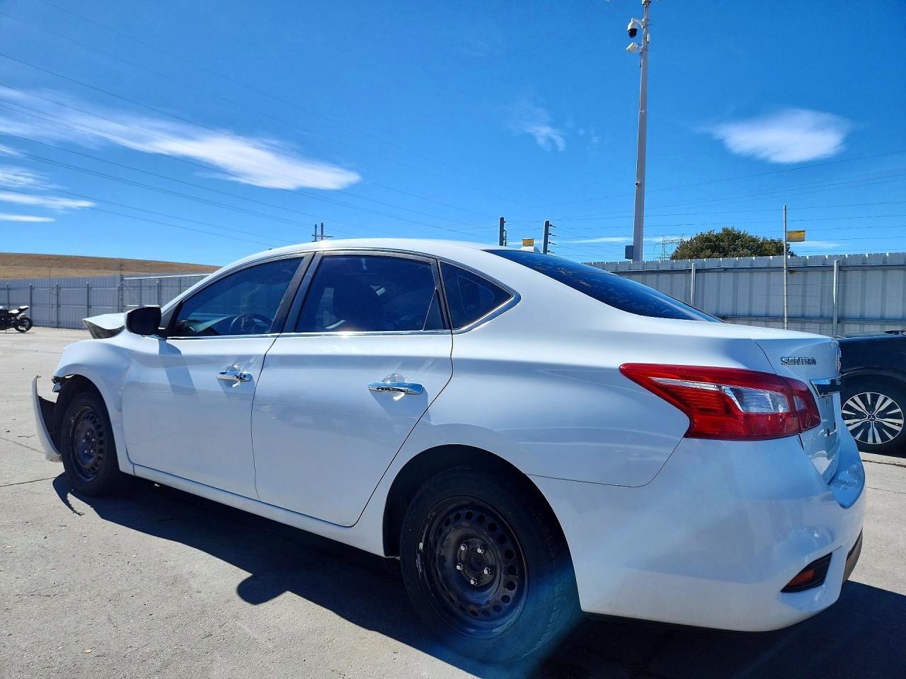 2017 NISSAN SENTRA SV photo 3