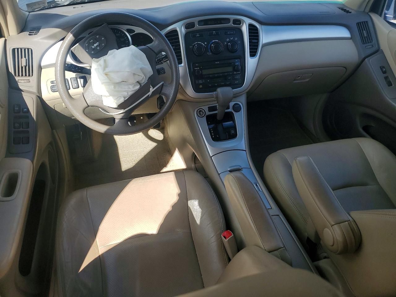 2005 TOYOTA HIGHLANDER BASE photo 15