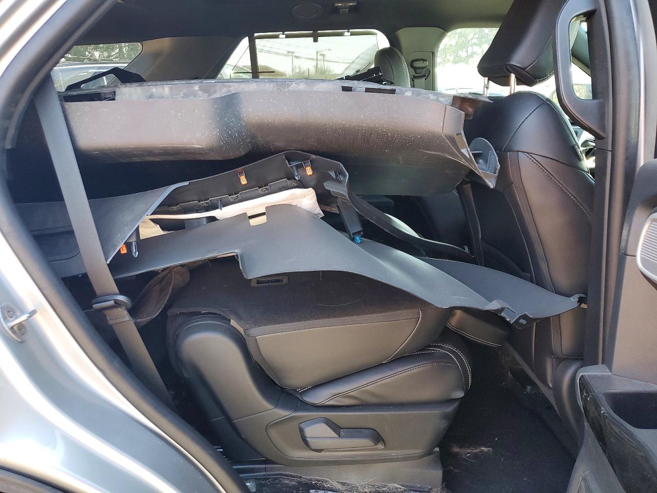 2024 FORD EXPLORER ST photo 21