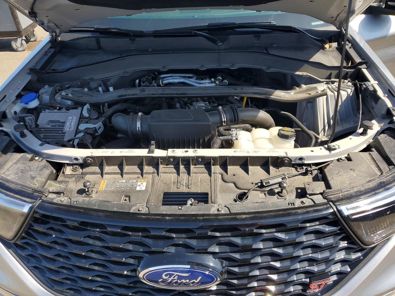 2024 FORD EXPLORER ST photo 23