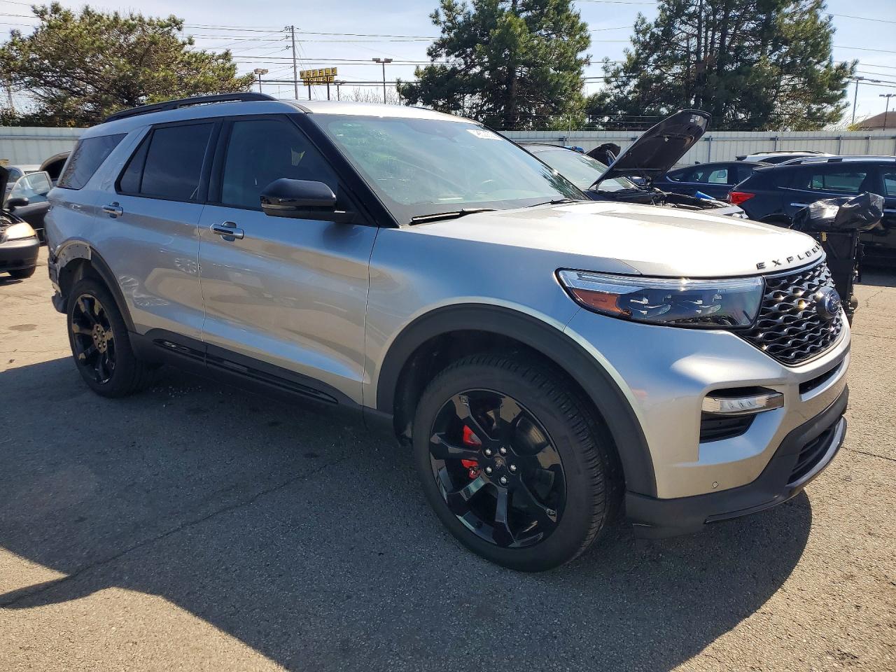2024 FORD EXPLORER ST photo 7