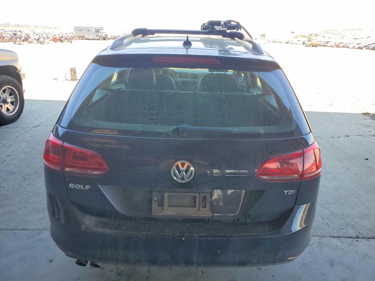 2015 VOLKSWAGEN GOLF SPORTWAGEN TDI S photo 11