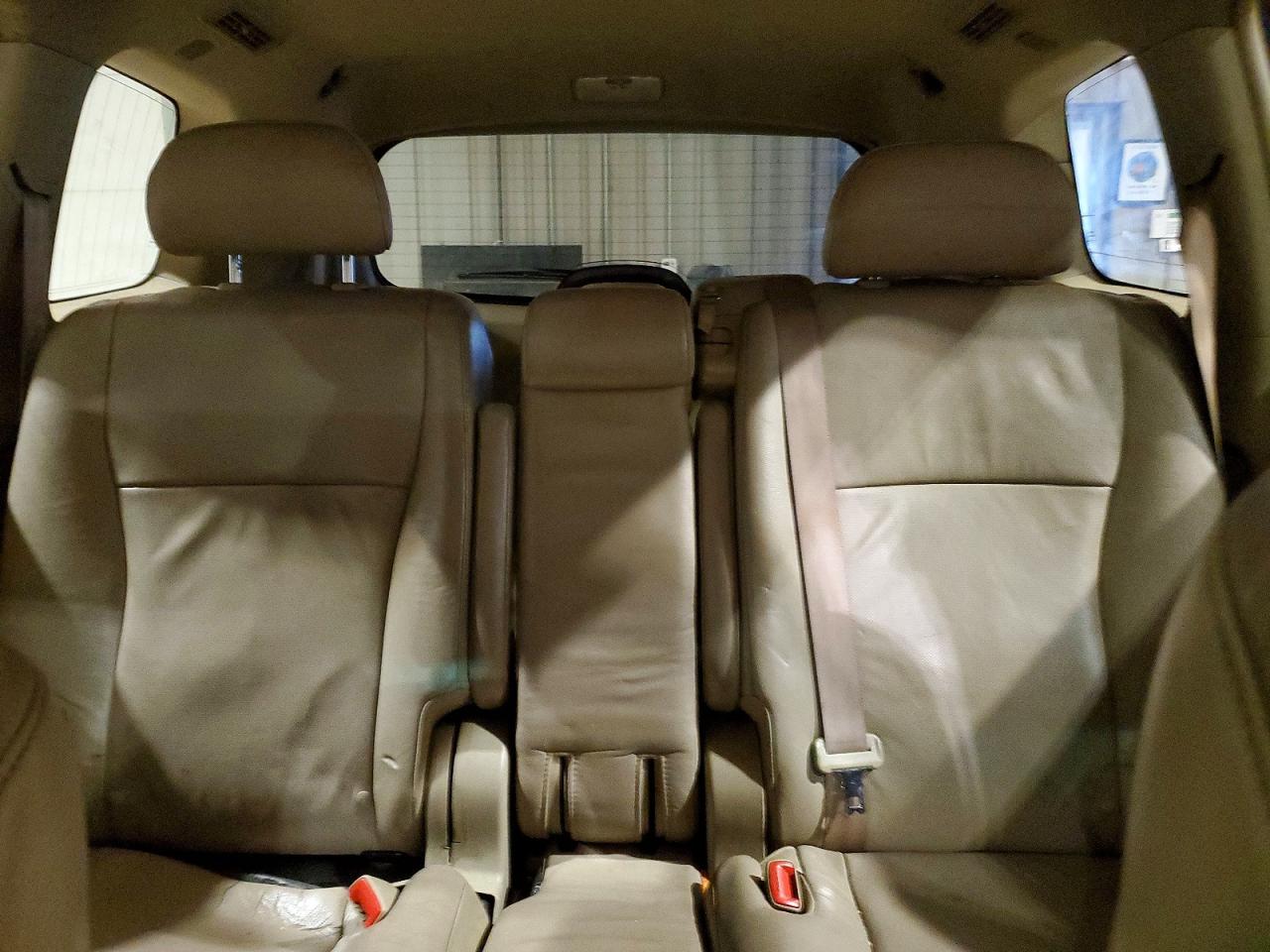 2011 TOYOTA HIGHLANDER photo 10