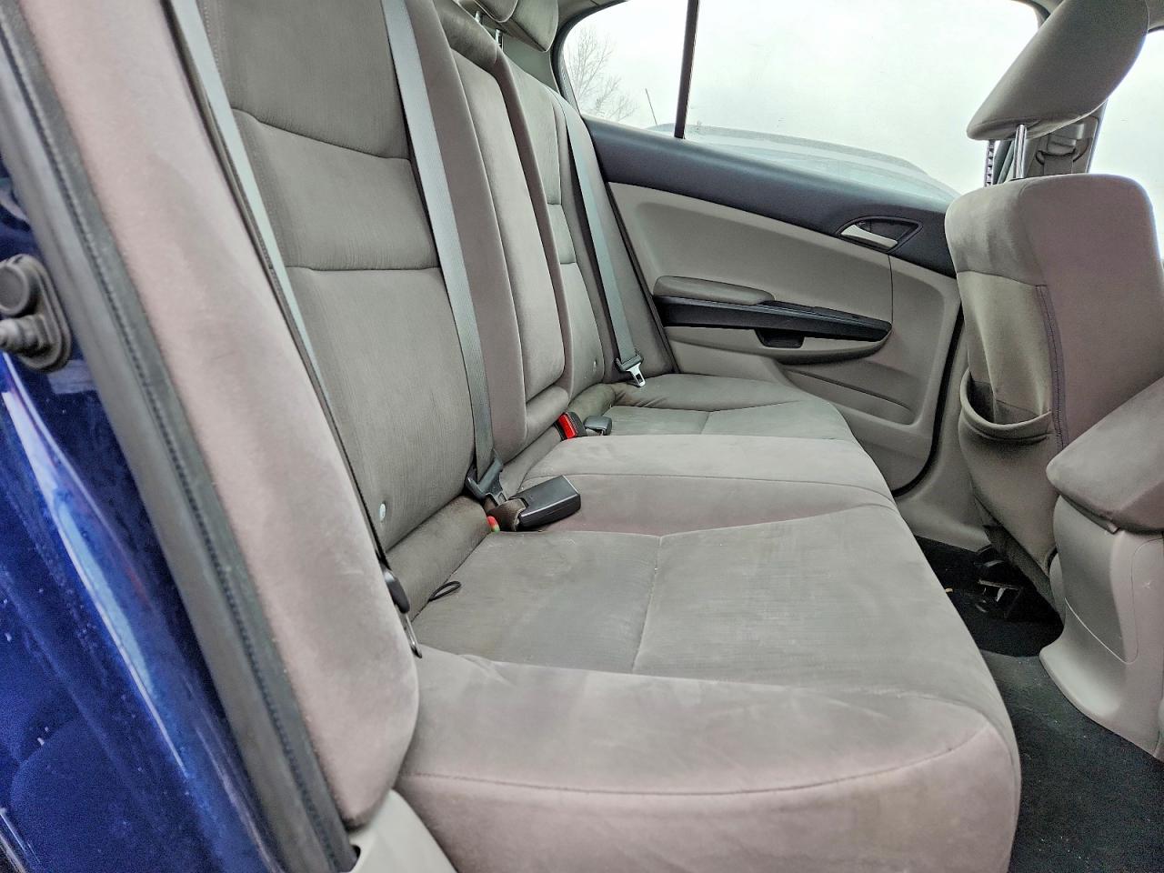 2012 HONDA ACCORD LX photo 10