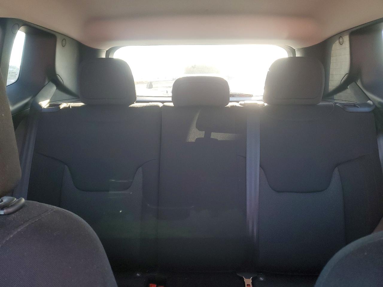 2023 JEEP RENEGADE LATITUDE photo 19