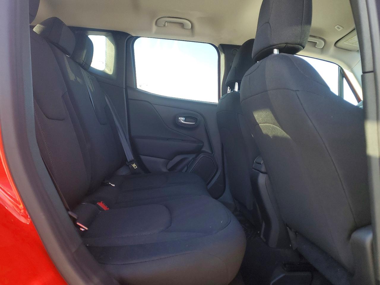 2023 JEEP RENEGADE LATITUDE photo 21