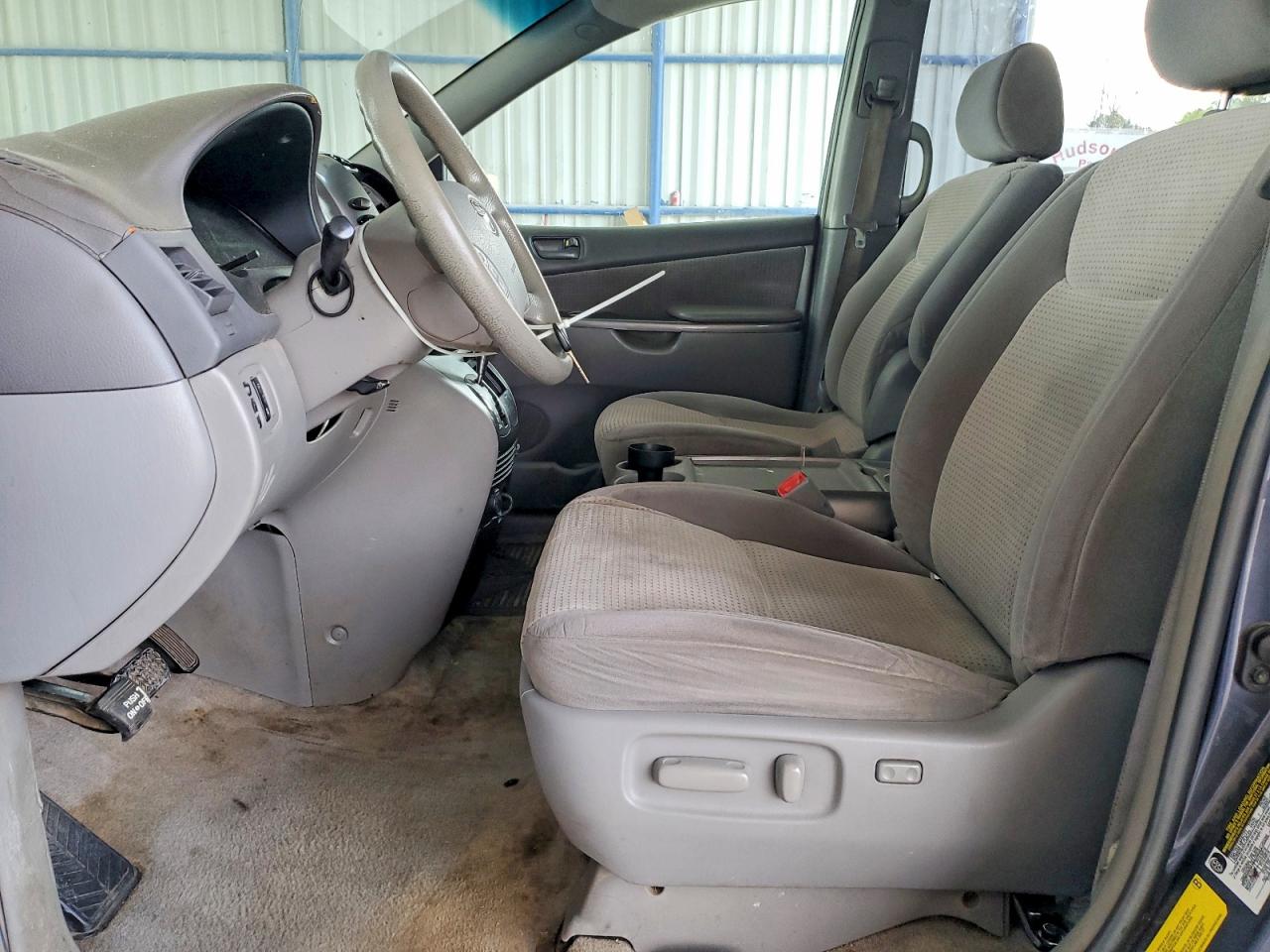 2006 TOYOTA SIENNA LE 7 PASSENGER photo 7