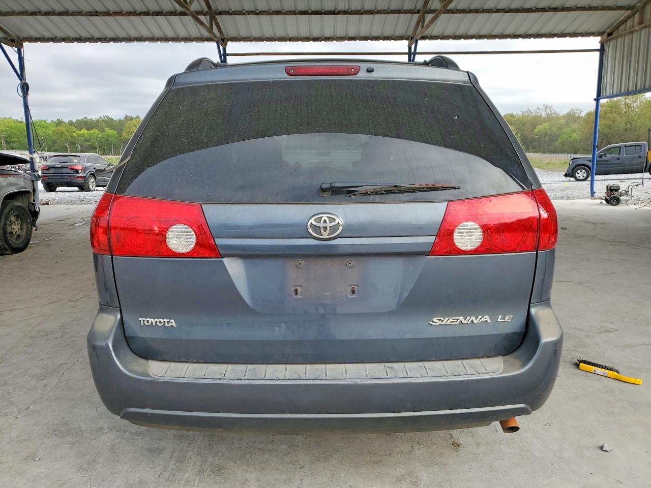 2006 TOYOTA SIENNA LE 7 PASSENGER photo 6