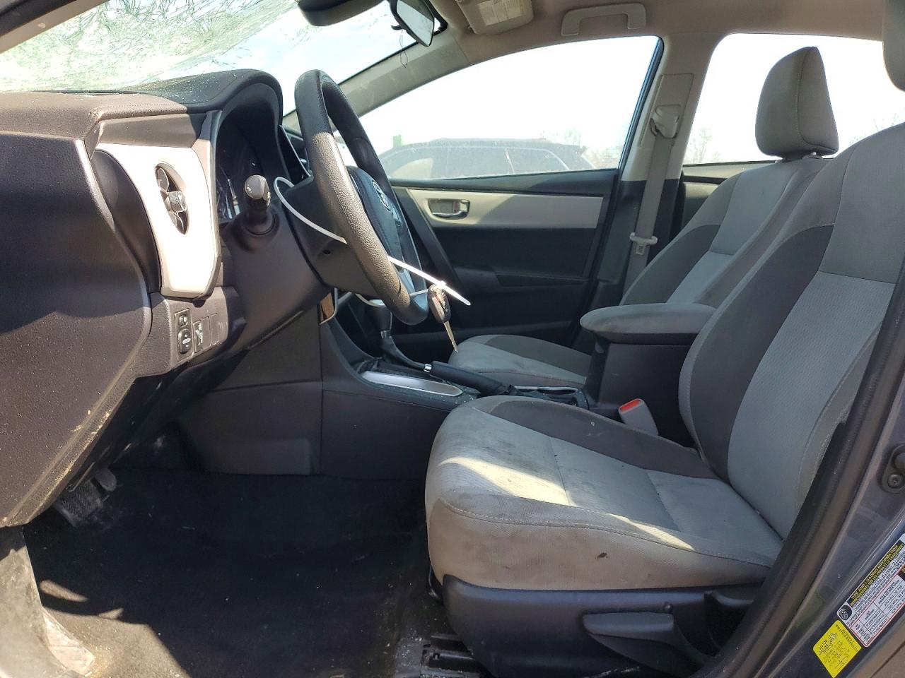 2017 TOYOTA COROLLA LE photo 7