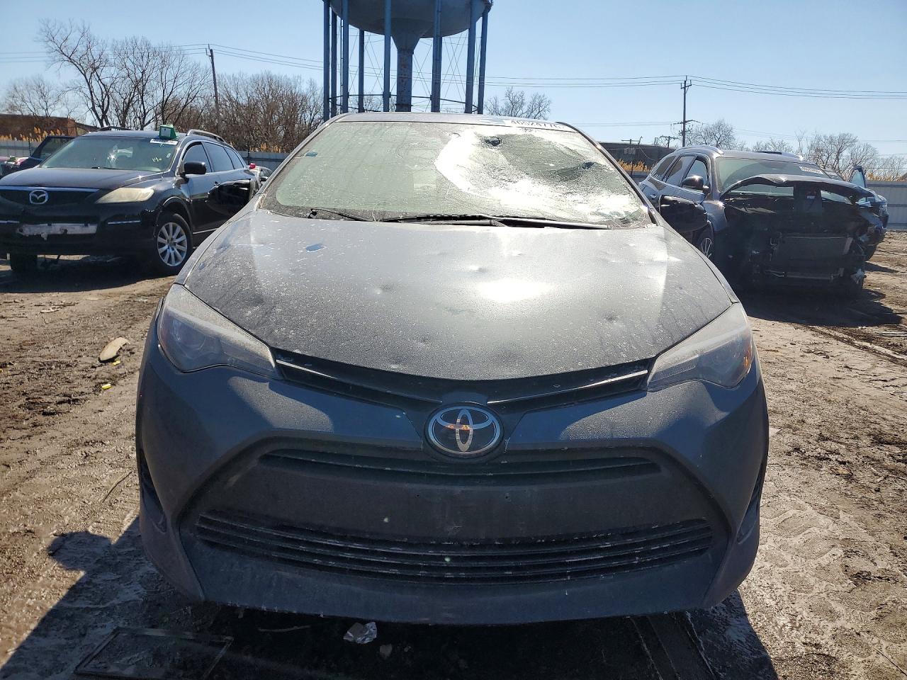 2017 TOYOTA COROLLA LE photo 5