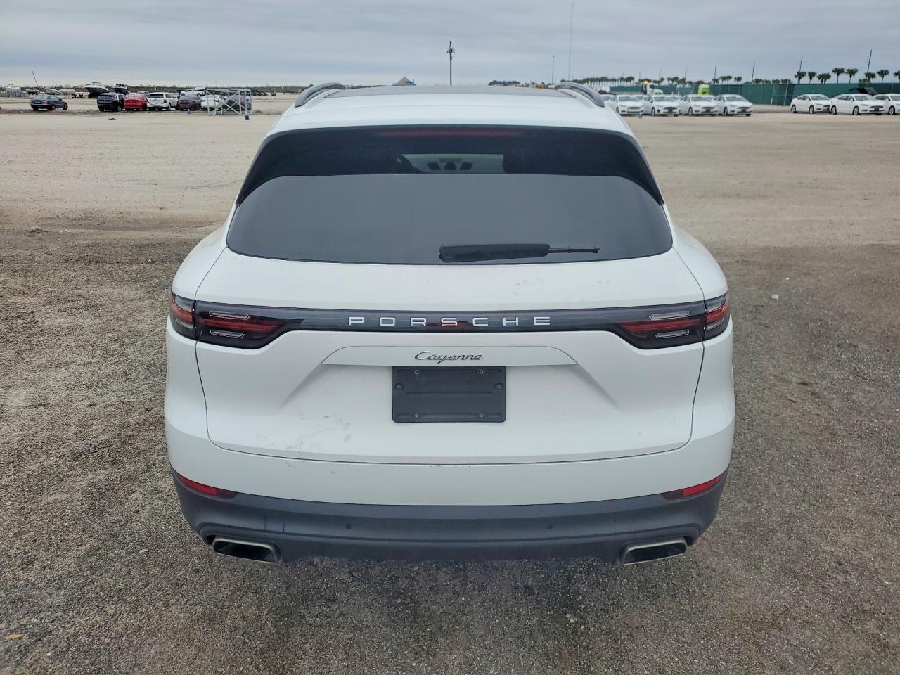 2020 PORSCHE CAYENNE photo 11
