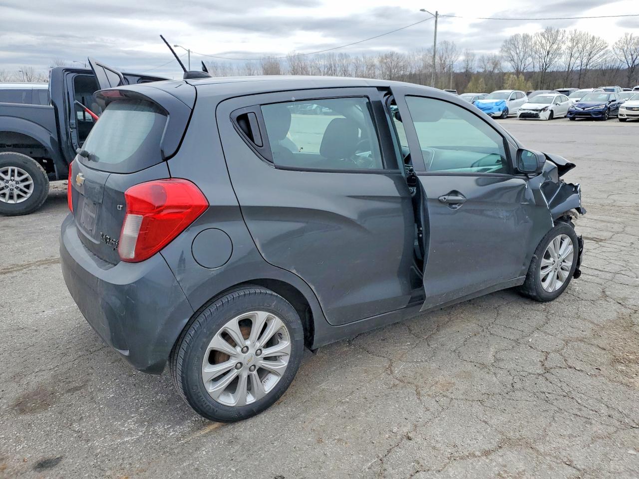 2017 CHEVROLET SPARK 1LT photo 7
