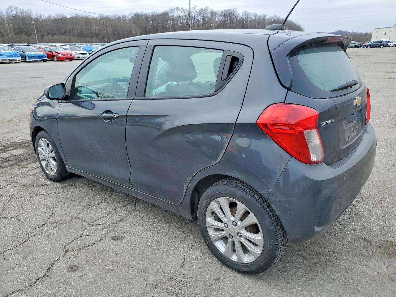 2017 CHEVROLET SPARK 1LT photo 4