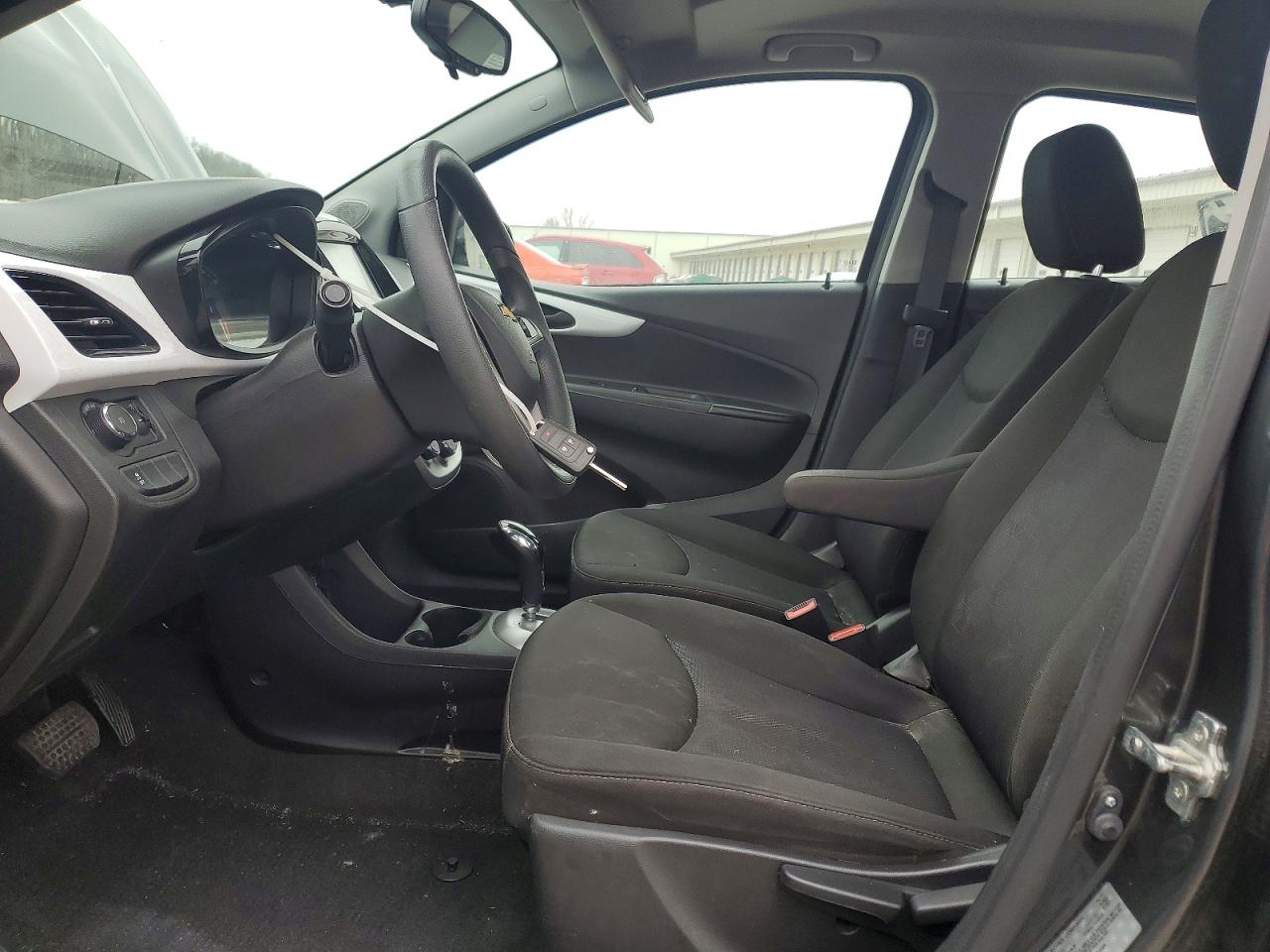 2017 CHEVROLET SPARK 1LT photo 19