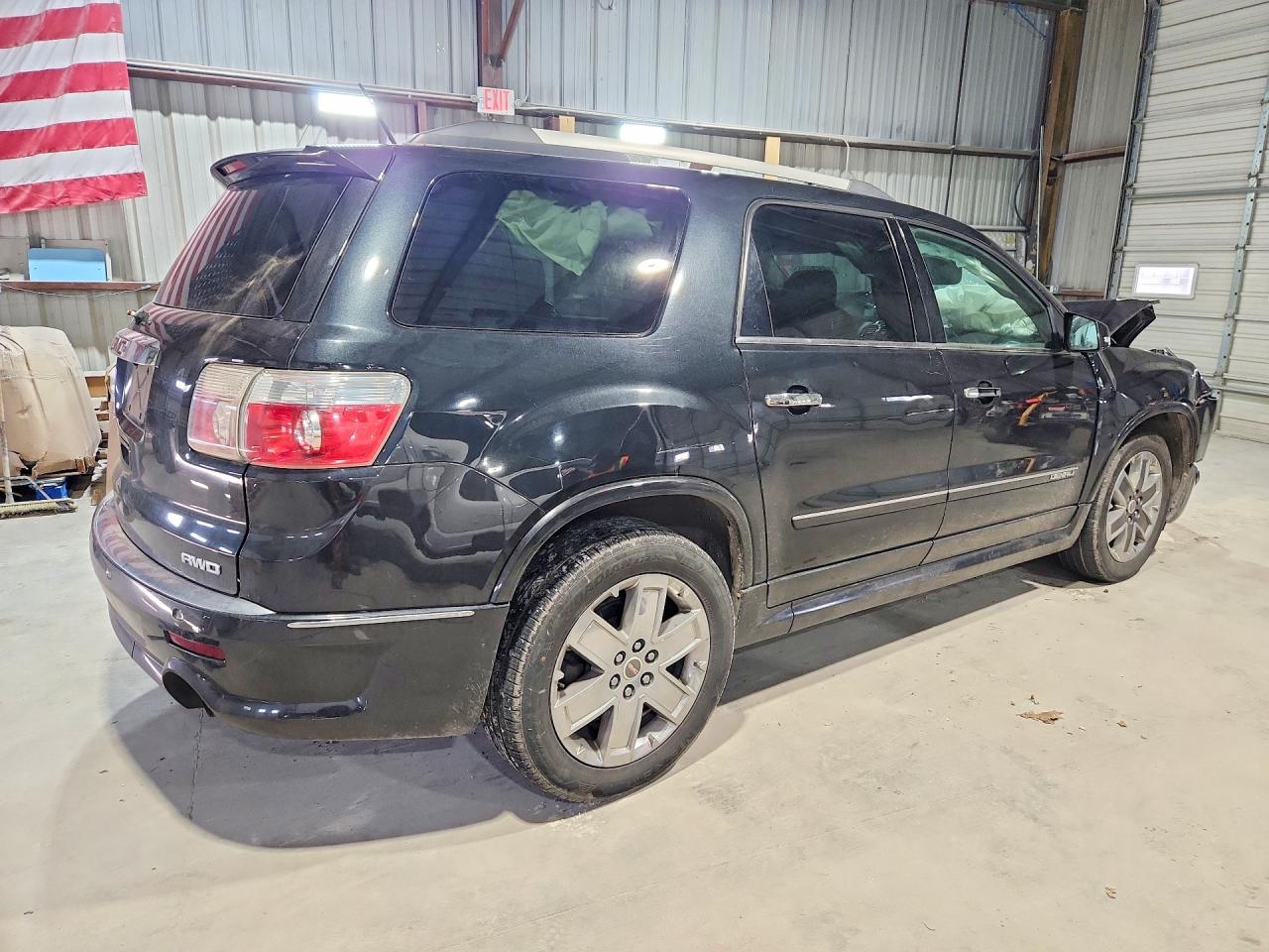 2011 GMC ACADIA DENALI photo 3