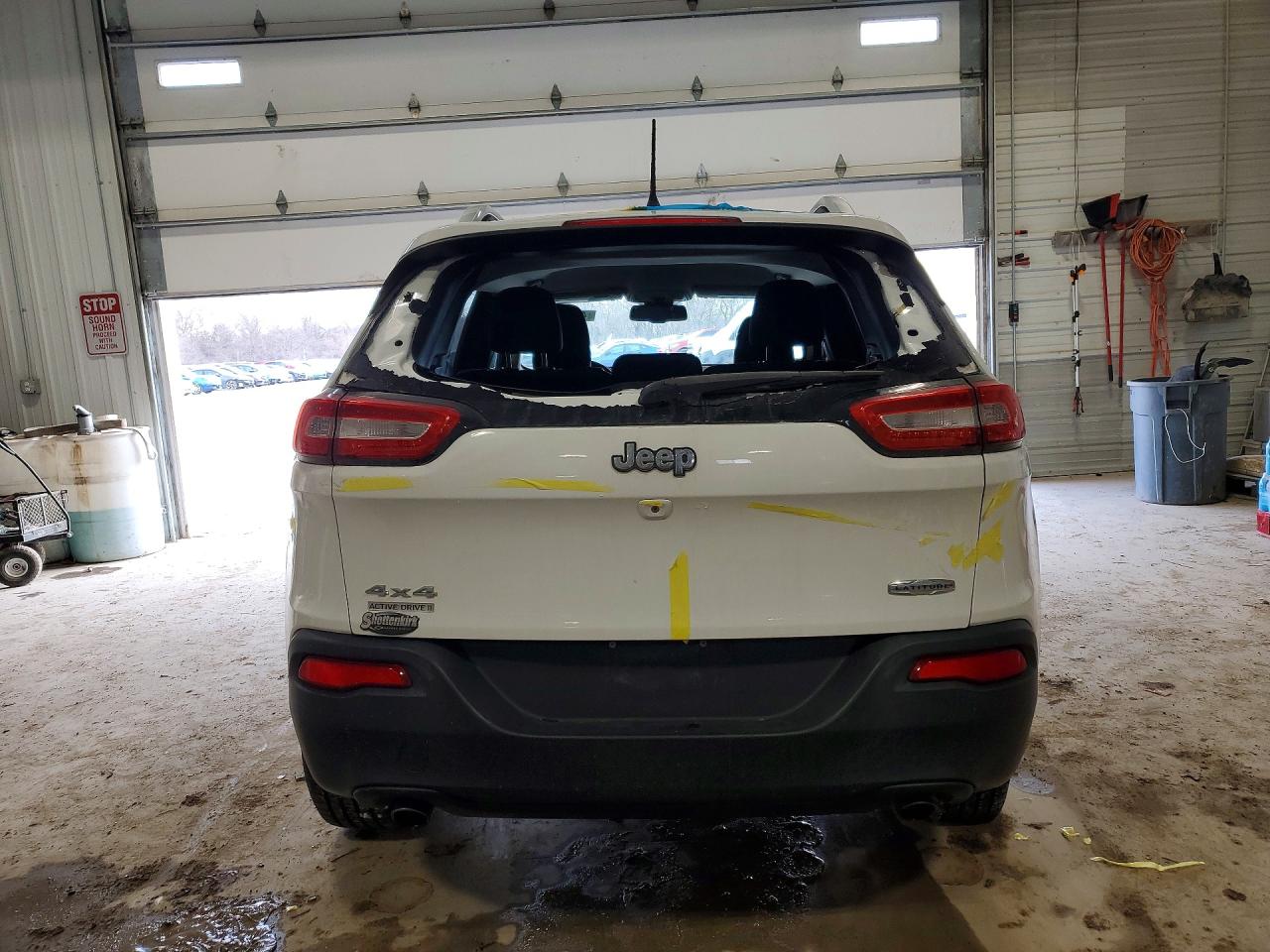 2014 JEEP CHEROKEE LATITUDE photo 11