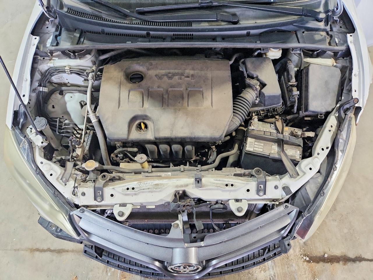 2015 TOYOTA COROLLA photo 11