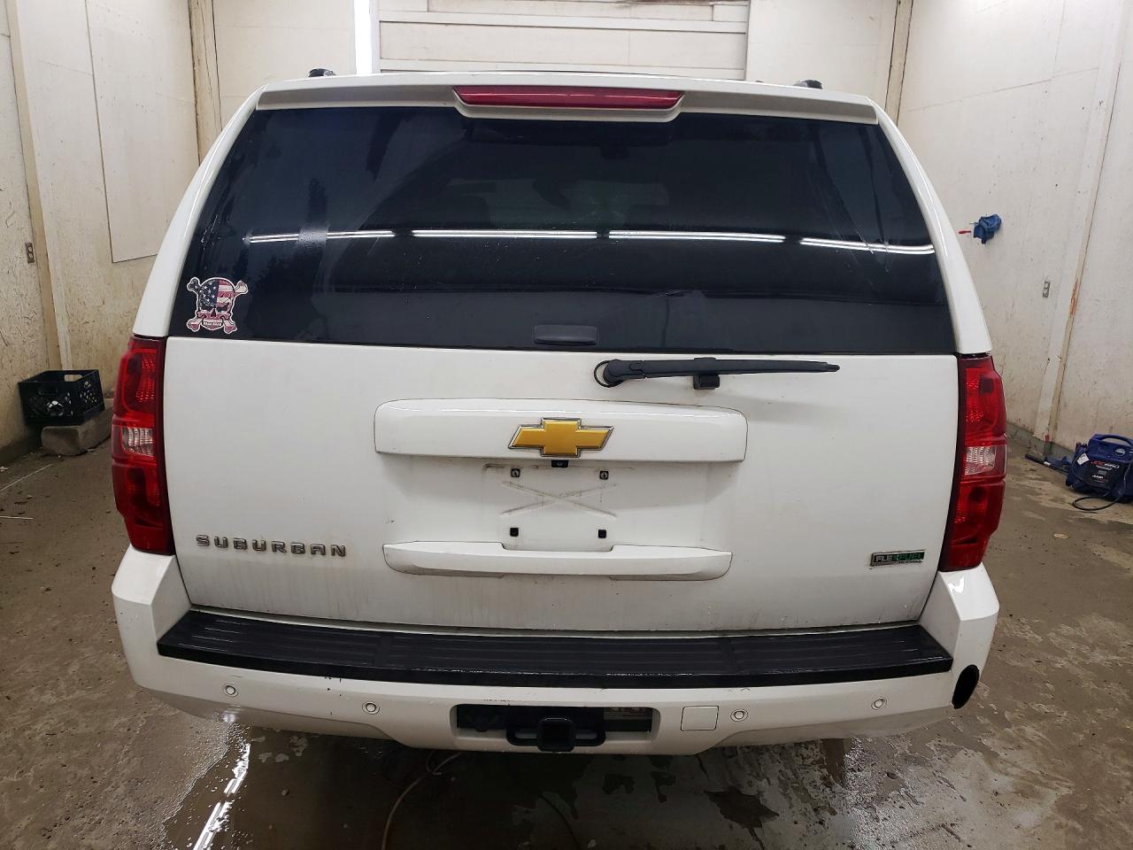 2008 CHEVROLET SUBURBAN K1500 LS photo 11