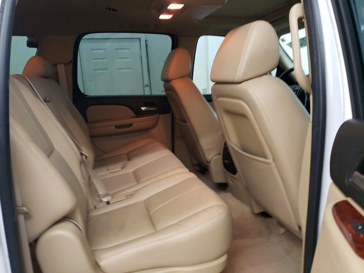 2008 CHEVROLET SUBURBAN K1500 LS photo 21